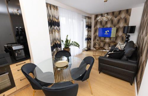 Beczkow Apartamento | Apartament Business&Living No 73 z prywatnym jacuzzi zewnętrznym -od maja do września- Nad Zalewem w Cedzynie i miejscem parkingowym
