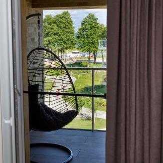 Wilkasy Apartamento | Apartament E18 w Nautica Resort nad jeziorem w Giżycku