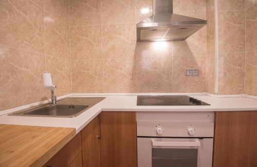 Sant Adria de Besos Apartamento | Apartamento entero con 2 habitaciones. 15min al centro en tren