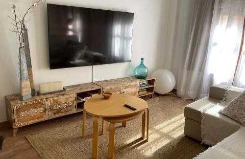 Santa Coloma de Farners Apartamento | Apartamento céntrico, climatizado y totalmente equipado de 3 habitaciones para 6-7 personas