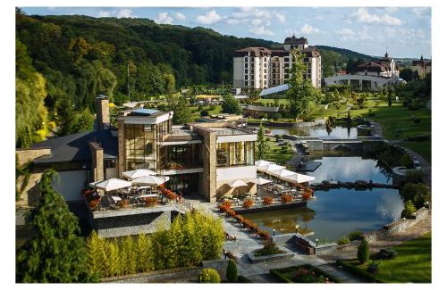 Nyzhnje Solotvyno Apartamento | Apartament Hotel by Derenivska Kupil