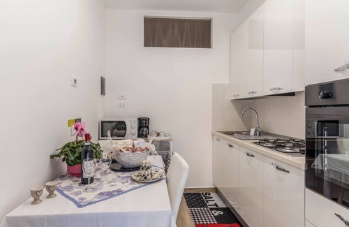 Cassone Apartamento | Apartamento en Malcesine Cassone en el lago de Garda con vistas a la montaña y terraza