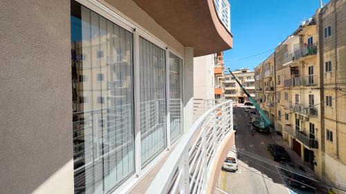 Msida Apartamento | Apartament in Ta' Xbiex 3BR- 3 min Yatch Marina