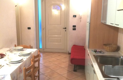 Desenzano del Garda Apartamento | APARTAMENTO ESMERA CERCA DE LA CIUDAD DE DESENZANO