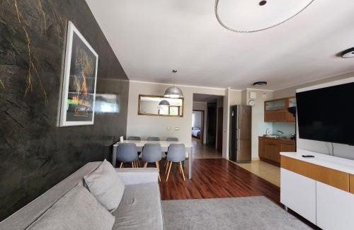 Krzyki Apartamento | Apartament Karkonoska z garażem