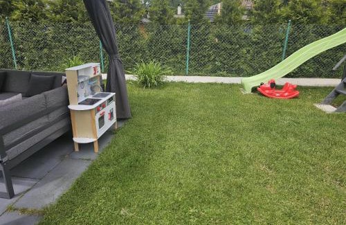 Rabka Chalet De Esquí | Apartament Komfort z jacuzzi przy Parku Zdrojowym