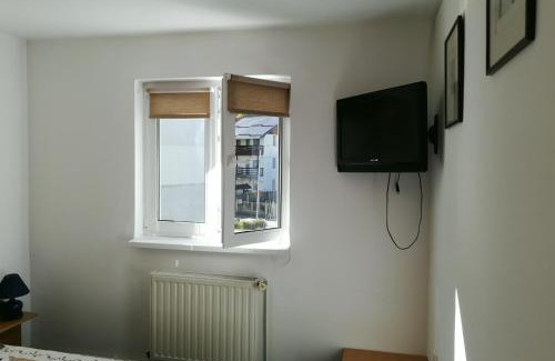 Azuga Apartamento | Apartament langa castan
