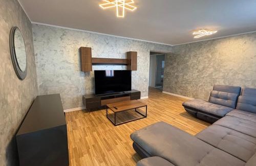 Focsani Apartamento | Apartament Luxury nino