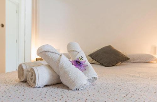 Canaletes Apartamento | Apartament Montserrat