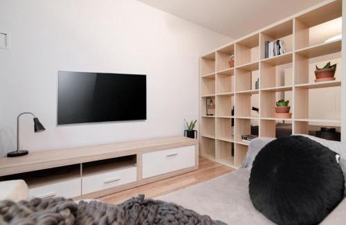 Plock Apartamento | Apartament Okrzei