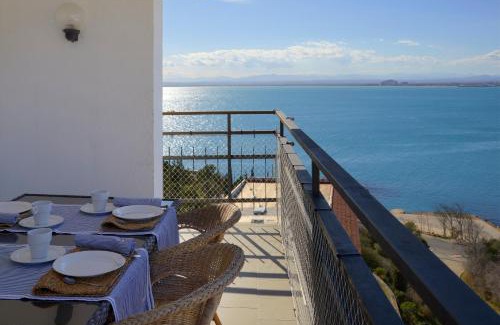 Almadraba-Canyelles Apartamento | Apartament Platja Palangrers