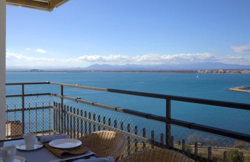 Almadraba-Canyelles Apartamento | Apartament Platja Palangrers