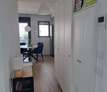 Grao de Gandia Apartamento | Apartament Playa Gandia - nowy apartament z basenem, 350 m od plaży