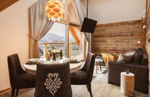 Bialka Tatrzanska Apartamento | Apartament Stary Drewniany Białka Ski Resort -obok Termy Bania i Kotelnica