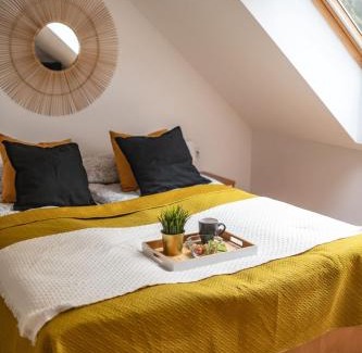 Pobierowo Apartamento | Apartament ,szeregowy domek z tarasem i dwoma sypialniami , 800 metrów od plaży