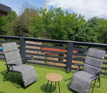 Brzezinka Apartamento | Apartament U ELI z prywatnym tarasem