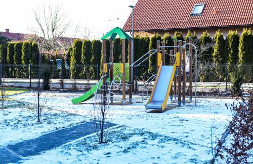 Ostroda Apartamento | Apartament VILLA PARK przy plaży z widokiem na jezioro, taras 50 m2