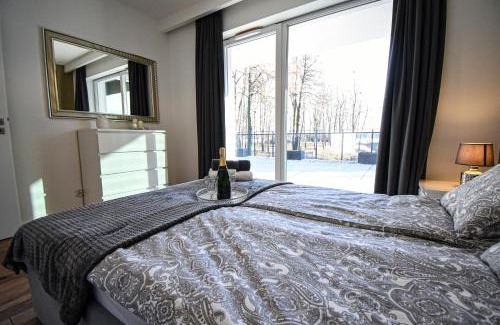 Ostroda Apartamento | Apartament VILLA PARK przy plaży z widokiem na jezioro, taras 50 m2