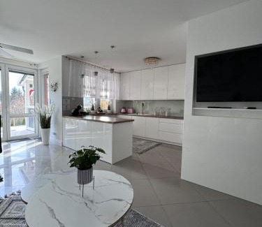 Jelenia Gora Apartamento | Apartament VIP IV
