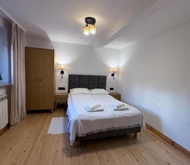 Ustrzyki Dolne Apartamento | Apartament w Bieszczadach - Willa Stasia