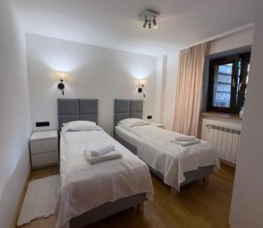 Ustrzyki Dolne Apartamento | Apartament w Bieszczadach - Willa Stasia