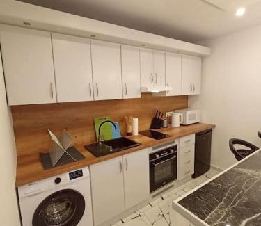 Szczecinek Apartamento | Apartament w centrum miasta przy parku i jeziorze