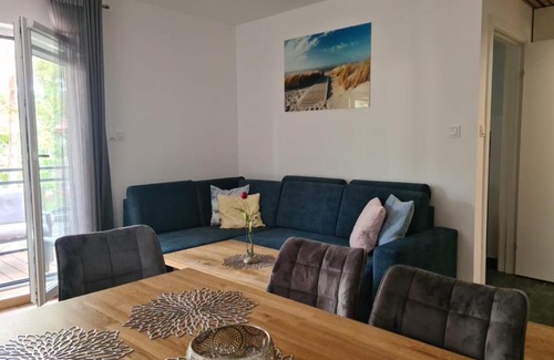 Miedzywodzie Apartamento | Apartament w sosnowym lesie