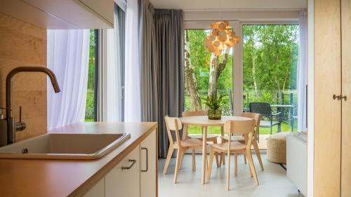 Dzwirzyno Villa | Apartament w willi z ogrodem SurfingBird Dźwirzyno