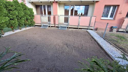 Tychy Apartamento | Apartament z ogrodem Tychy