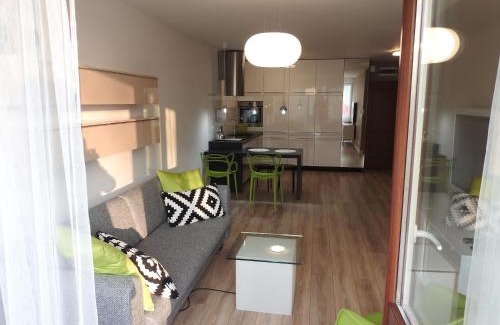 Kolobrzeg Apartamento | Apartament z ogrodem Wiśniowy Sad