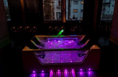 Grunwald Apartamento | Apartament z prywatnym jacuzzi - bezpłatny parking - ogród