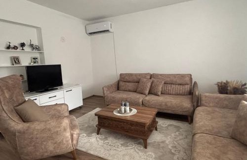 Komoran Apartamento | Apartament zentrum,Gjilan