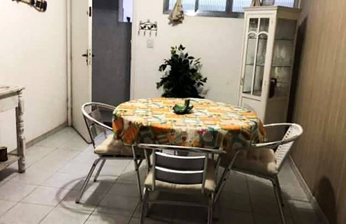 Aparecida Apartamento | Apartamento à beira-mar com Wi-Fi em Santos/SP
