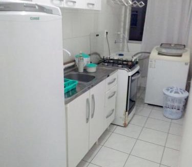 Raichaski Apartamento | APARTAMENTO 10 min de CRICIUMA em IÇARA-SC - 2 quartos - 3 Ar-Condicionado split - Cozinha equipada - Banheiro - Garagem coberta e Wi-Fi - Anfitriã Superhost no BnB