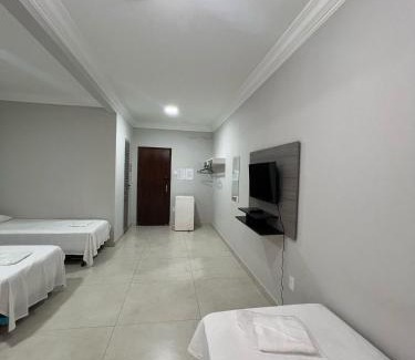 Patos de Minas Apartamento | Apartamento 101 - Suíte ampla para grupos e empresas