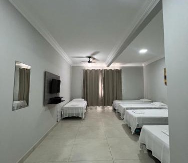 Patos de Minas Apartamento | Apartamento 101 - Suíte ampla para grupos e empresas
