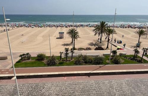 Grau i Platja Apartamento | Apartamento 1ª Línea de Playa - Con Piscina y Parking