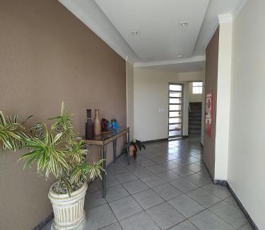 Pontal do Parana Apartamento | Apartamento 2° andar, n° 23 - Frente mar
