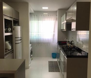 Andorinha Apartamento | Apartamento 2 dormitórios a 300 metros do mar na Meia Praia - Itapema-sc