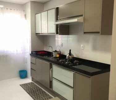 Andorinha Apartamento | Apartamento 2 dormitórios a 300 metros do mar na Meia Praia - Itapema-sc