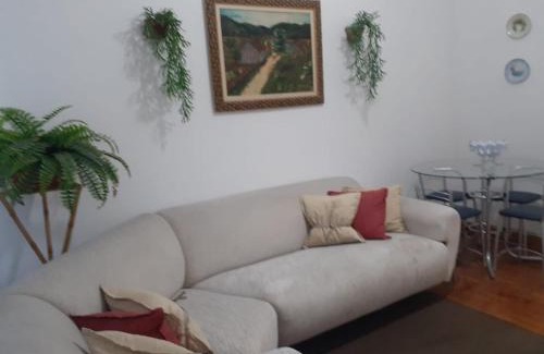Ponta da Praia Apartamento | Apartamento 2 dormitórios, wifi, ponta da praia, predio em frente ao mar - Santos