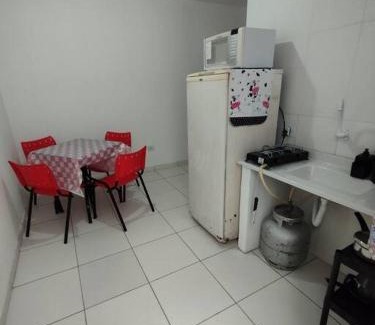 Furnas Apartamento | Apartamento 6 no Tremembé quarto cozinha banheiro