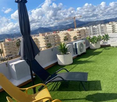 Guardamar de la Safor Apartamento | Apartamento a 100 metros de la playa con grande terraza y vistas al mar