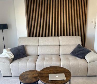 Guardamar de la Safor Apartamento | Apartamento a 100 metros de la playa con grande terraza y vistas al mar