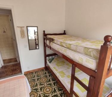Taio Apartamento | Apartamento a 150 metros da Praia dos Anjos