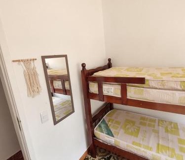 Taio Apartamento | Apartamento a 150 metros da Praia dos Anjos