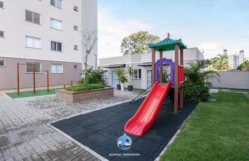 Picarras Apartamento | Apartamento a 150m da PRAIA com Ar-condicionado, Wi-Fi Condomínio com PISCINA, quadra de esportes Playground infantil a 15 minutos do Beto Carreiro