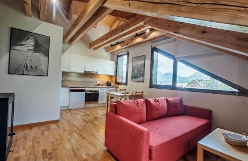 Pla de l'Ermita Apartamento | Apartamento abuhardillado y espacioso Aüt 3