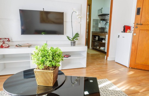 Alto de Pinheiros Apartamento | Apartamento aconchegante na Praça Pôr do Sol