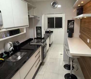 Jardim Belmar Apartamento | Apartamento aconchegante em Guarujá com 3 quartos
